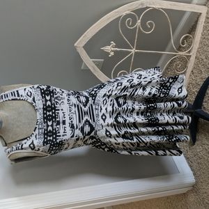 Forever 21 Black and White Print  Dress